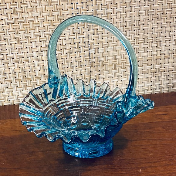 Fenton Other - 🌟HP🌟VTG 50s Fenton Blue Glass Basket USA